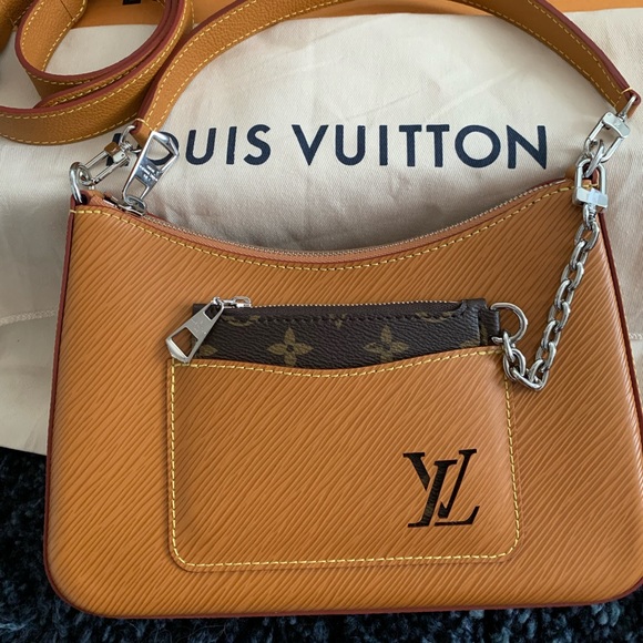 Louis Vuitton Marelle shoulder crossbody bag - Picture 2 of 10